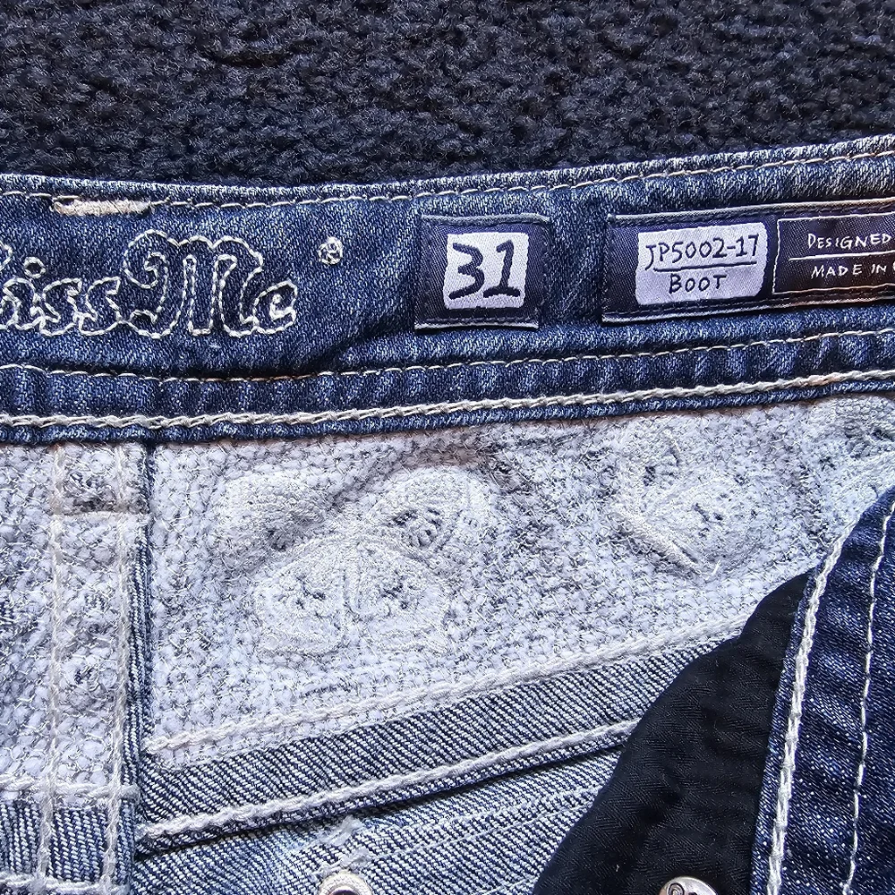 Miss Me Jeans - Picture 3 of 4